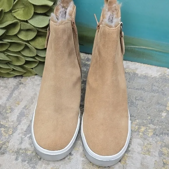 Dolce Vita Ankle Boot - Zucca Tan Suede